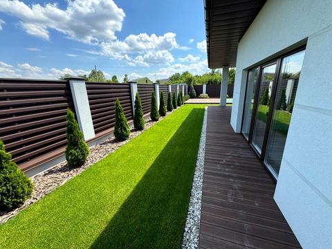 будинок за адресою Молодіжна