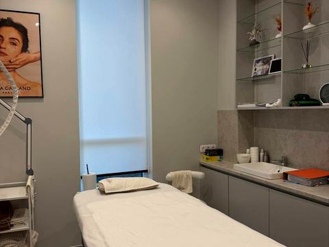 комерційна за адресою Січових стрільців вул., 11 е