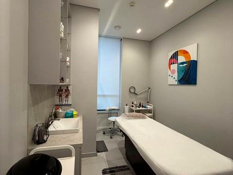 комерційна за адресою Січових стрільців вул., 11 е