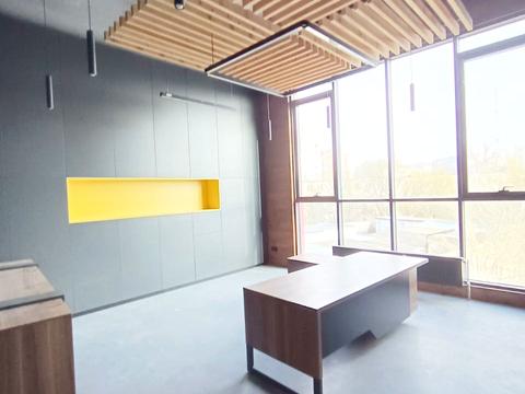 комерційна за адресою Транспортний пров., 2