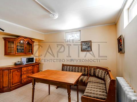 будинок за адресою Бориспільський