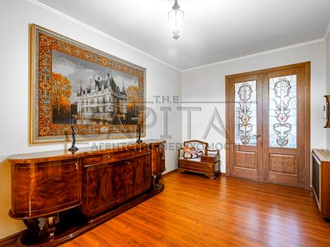 будинок за адресою Бориспільський