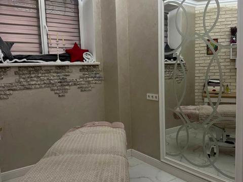 комерційна за адресою Панаса Мирного пров., 1