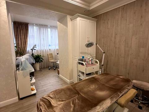 комерційна за адресою Панаса Мирного пров., 1