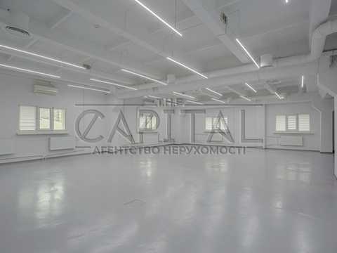 комерційна за адресою Князів Острозьких вул. (Московська), 23