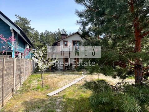 будинок за адресою Набережна, 12