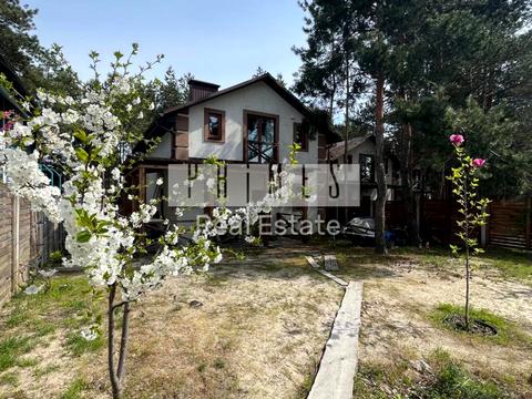 будинок за адресою Набережна, 12