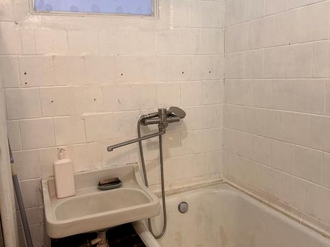 квартира за адресою Дніпровська набережна вул., 9-А