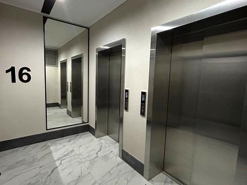 комерційна за адресою Юлії Здановської вул. (Ломоносова), 28