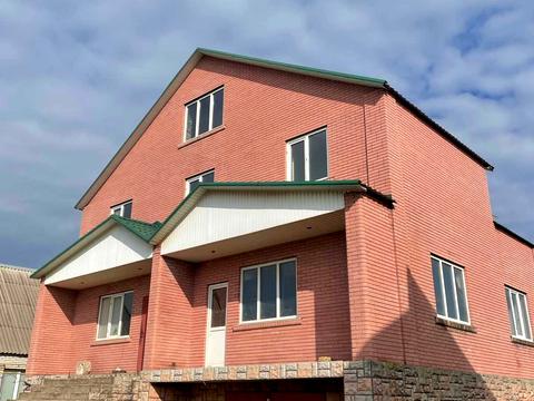 будинок за адресою центральна, 111