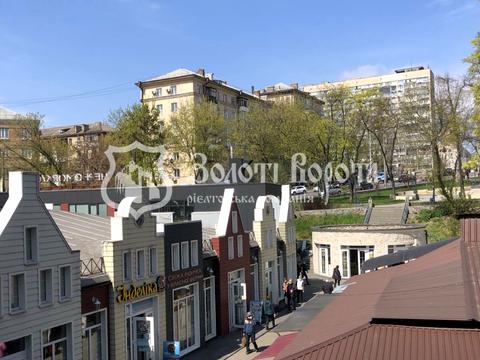 кімната за адресою Михайла Бойчука вул. (Кіквідзе), 1/2