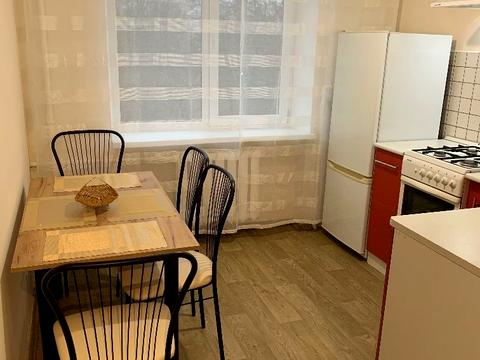 квартира за адресою Михайла Стельмаха вул., 7/2