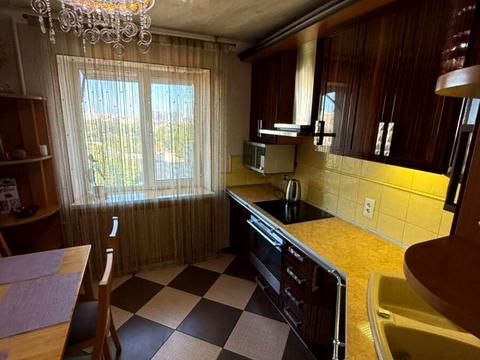 квартира за адресою Середньофонтанська вул., 12а