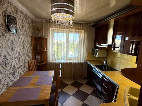 квартира за адресою Середньофонтанська вул., 12а