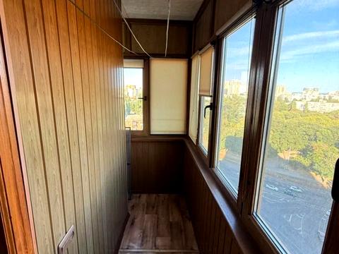 квартира за адресою Середньофонтанська вул., 12а