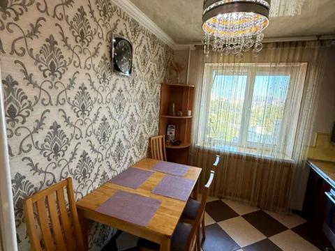 квартира за адресою Середньофонтанська вул., 12а