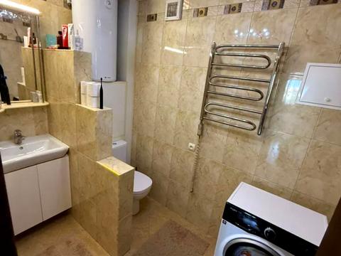 квартира за адресою Середньофонтанська вул., 12а