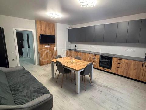 квартира по адресу Олександра Олеся ул., 4-Б