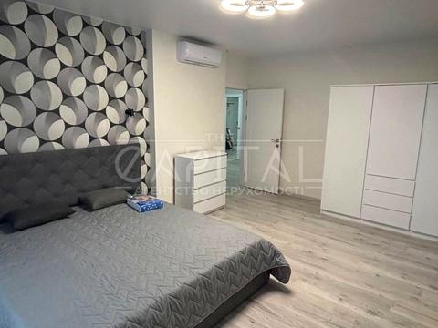 квартира по адресу Олександра Олеся ул., 4-Б