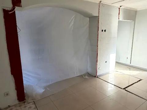 комерційна за адресою Слави бульв., 3