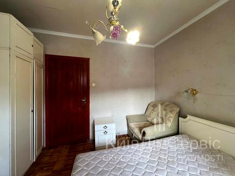 квартира за адресою Анни Ахматової вул., 6