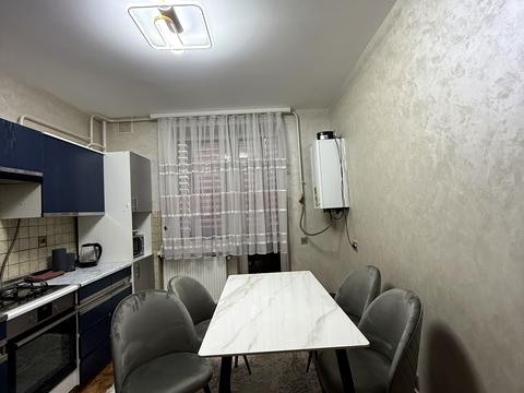 квартира за адресою Хіміків вул., 21