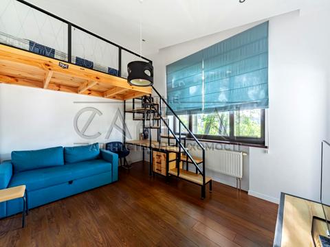 дом по адресу Патріарха Володимира Романюка ул. (Жовтнева), 1