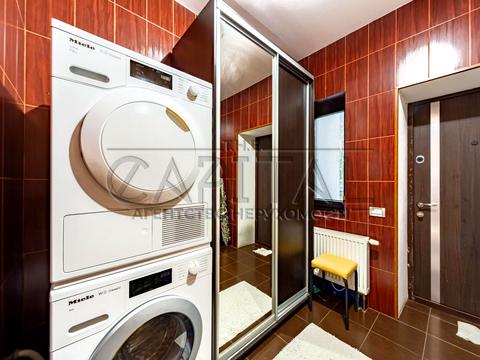 дом по адресу Патріарха Володимира Романюка ул. (Жовтнева), 1