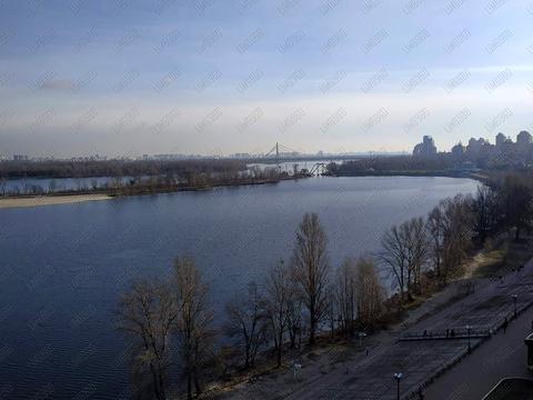 квартира за адресою Київ, Володимира Івасюка просп. (Героїв Сталінграду), 20-А