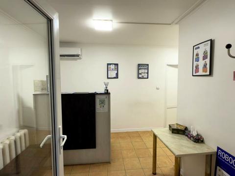 комерційна за адресою Петра Панча вул., 13