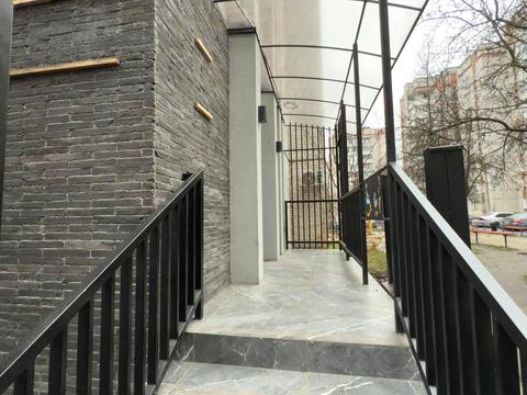 комерційна за адресою Петра Панча вул., 13