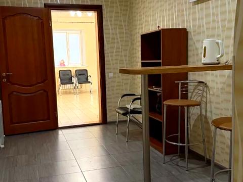 коммерческая по адресу Леси Украинки просп. (Пушкина), 12