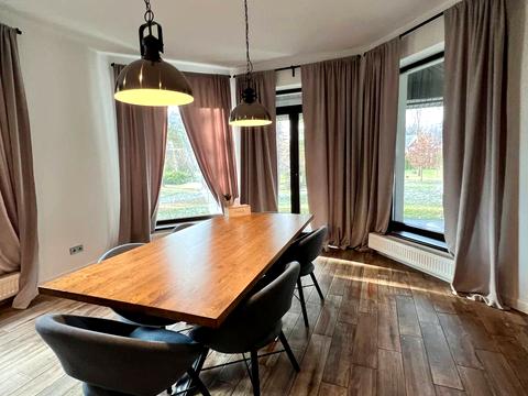 будинок за адресою набережна, 7