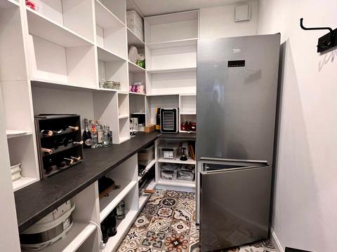 будинок за адресою набережна, 7