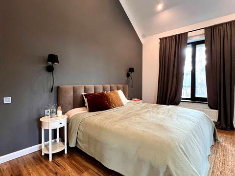 будинок за адресою набережна, 7