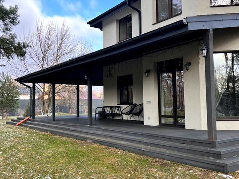 будинок за адресою набережна, 7