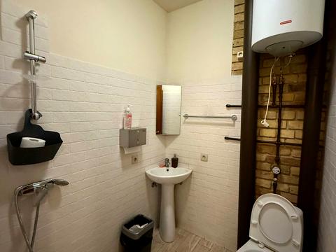 комерційна за адресою Велика Житомирська вул., 8/14