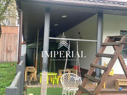 комерційна за адресою Професора Караваєва вул., 1