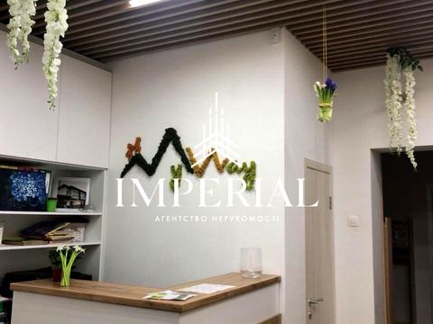 комерційна за адресою Професора Караваєва вул., 1