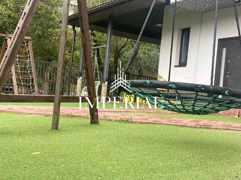 комерційна за адресою Професора Караваєва вул., 1