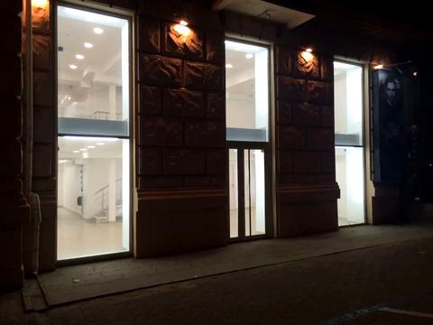 комерційна за адресою Дніпро, Дмитра Яворницького просп. (Карла Маркса), 54