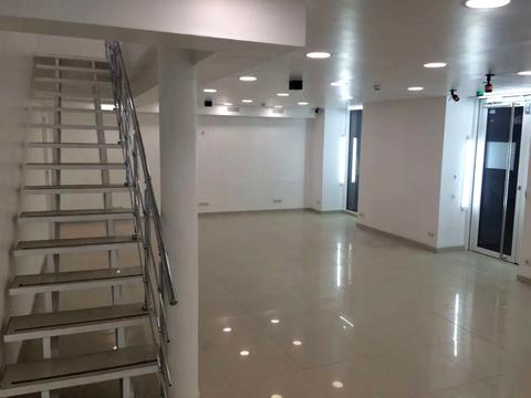 комерційна за адресою Дніпро, Дмитра Яворницького просп. (Карла Маркса), 54