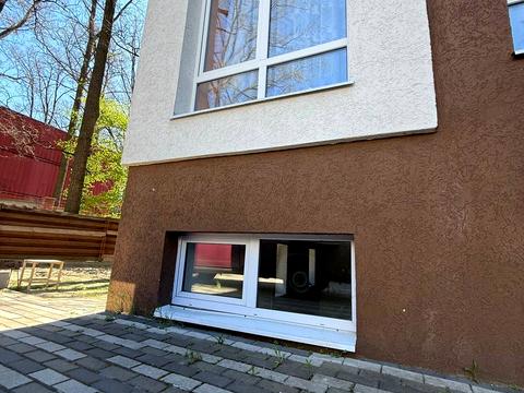 комерційна за адресою Матвія Донцова вул. (Тургенєвська), 91