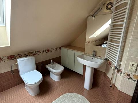 квартира за адресою Росвигівська вул., 7-А