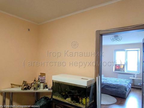 квартира за адресою Ревуцького вул., 54