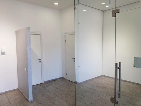 комерційна за адресою Щаслива вул., 20