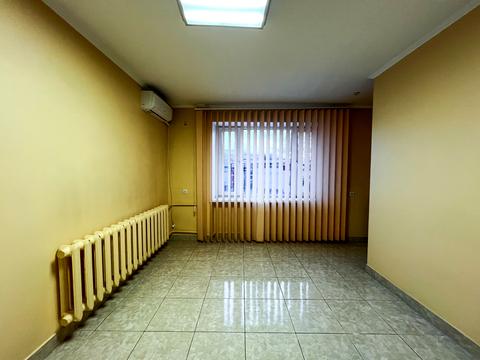 комерційна за адресою Соборності просп., 42