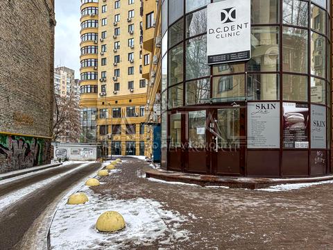 комерційна за адресою Полтавська вул., 12