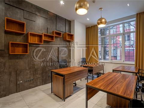 комерційна за адресою Полтавська вул., 12