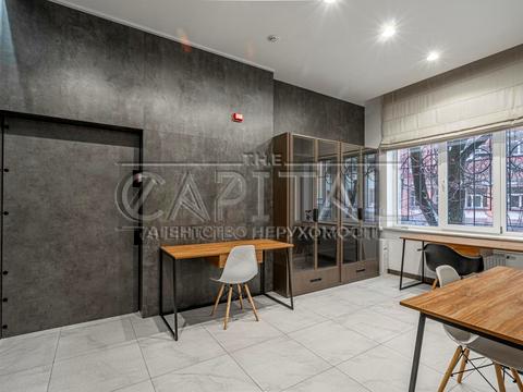 комерційна за адресою Полтавська вул., 12